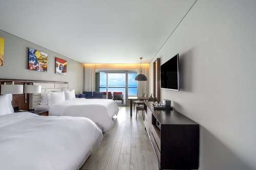 imagen de Junior Suite, 2 Double, Ocean Front_1