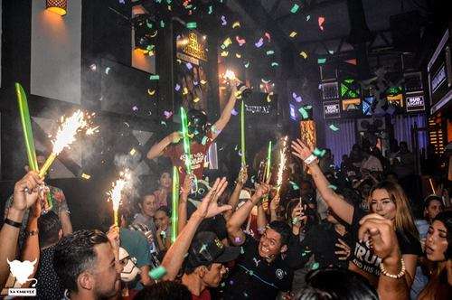 imagen de Pasa una divertida noche con los amigos_1