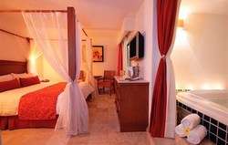 imagen de HONEYMOON SUITE VISTA AL OCEANO_1