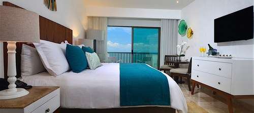 imagen de Deluxe Room King Bed_1