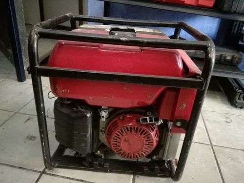 imagen de GENERADOR HONDA CICLO CONVERTOR EB3000C_1