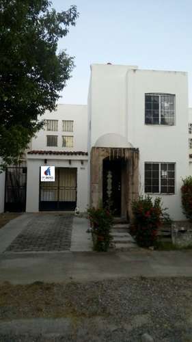 imagen de HERMOSA CASA EN VENTA_1