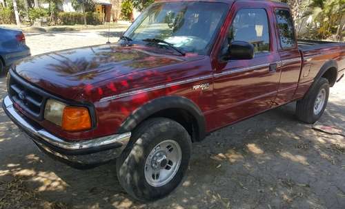 imagen de FORD RANGER XLT AUTOMATICA 4X4 6CIL_1