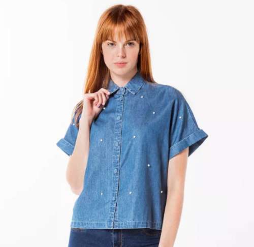 imagen de Camisa chambray y perlas_1