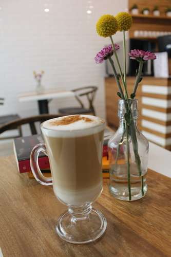 imagen de Un capuchino para acompanar tu postre._1