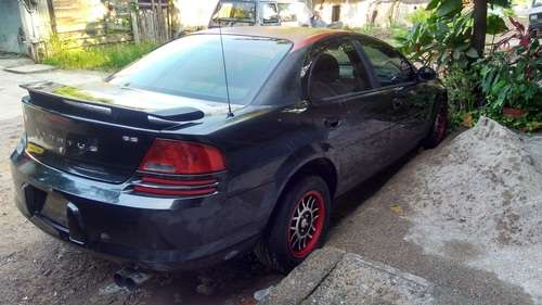 imagen de Stratus 2005_1