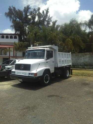 imagen de Camion de Volteo Mercedes 92_1