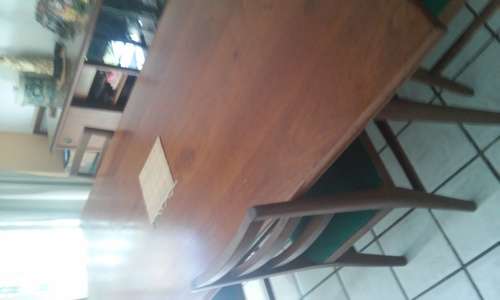 imagen de Comedor de caoba de diez sillas con trinchador  _1