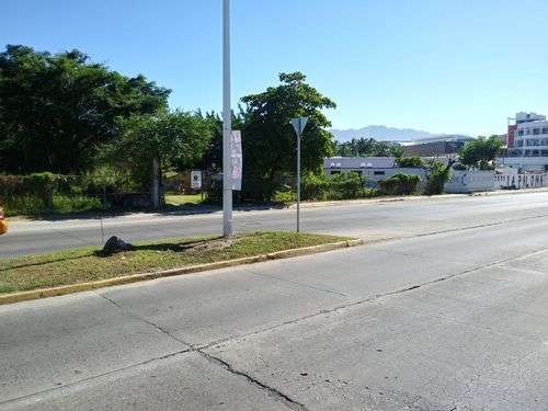 imagen de Terreno Comercial excelente Ubicacion Vallarta_1