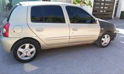imagen de Vendo Clio Renault _1