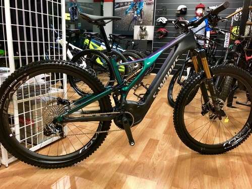 imagen de 2019 Specialized Men's S-Works Turbo Levo _1