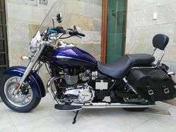 imagen de MOTOCICLETA TRIUMPH _1