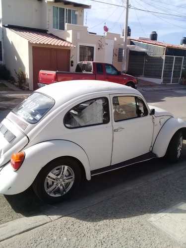 imagen de Vocho modelo 2002_1