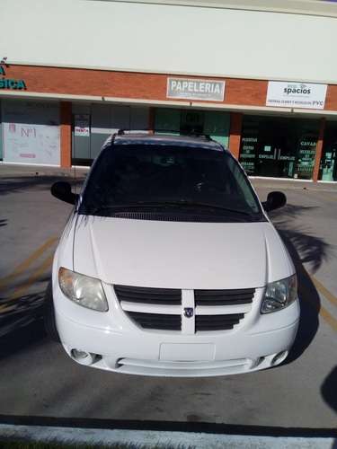 imagen de Dodge Grand Caravan 2006 _1