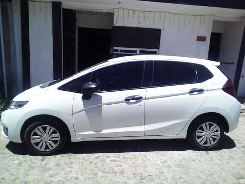 imagen de Honda FIT 2015_1