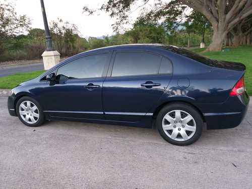 imagen de Hermoso Honda Civic 2010_1