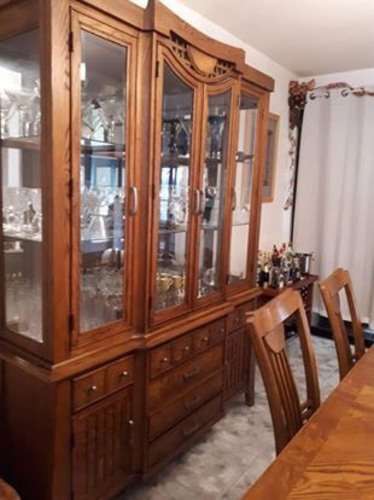 imagen de Venta de Comedor Formal 6-8 personas y Vitrina_1