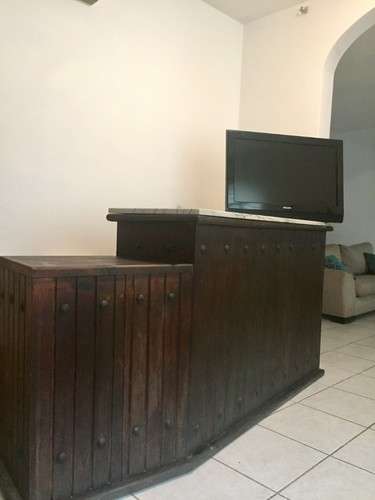 imagen de EXCELENTE OPORTUNIDAD! BARRA DE CANTINA EN  MADERA_1