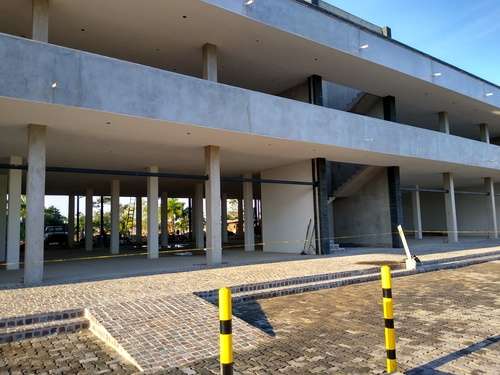 imagen de Locales comerciales y Oficinas EN RENTA_1