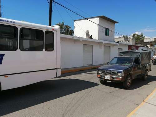 imagen de vendo dos locales comerciales en el porvenir_1