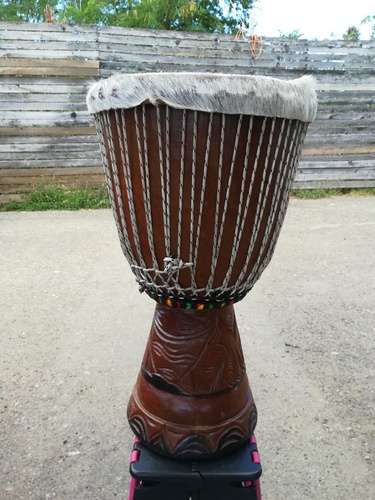 imagen de ambores, panderos, maracas de madera hermosos_1