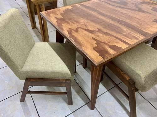 imagen de Hermoso comedor para cuatro personas _1