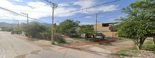 imagen de Terreno a media cuadra de Avenida_1
