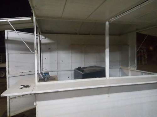 imagen de PUESTO METALICO_1