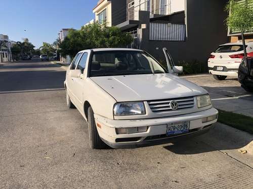 imagen de VW Jetta 1997 blanco_1
