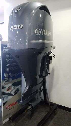 imagen de Yamaha,Suzuki,Honda,Mercury Outboard engines  _1
