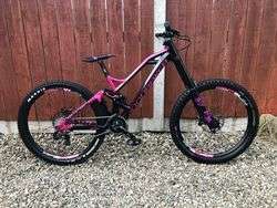 imagen de Mondraker Summum Pro DH Mountain Bike_1