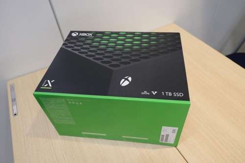 imagen de CONSOLA XBOX SERIES X, NUEVA EN SU CAJA_1