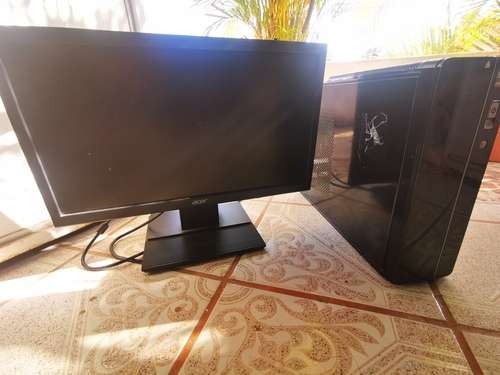 imagen de Desktop de 2 anos de uso! _1