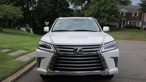 imagen de 2016 Lexus LX 570_1