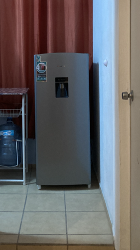 imagen de Refrigerador Hisense 7 pies - Seminuevo_1