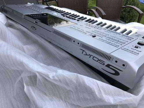 imagen de Yamaha PSR S950,900,Korg PA4X_1