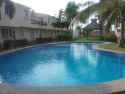 imagen de CASA EN COTO PRIVADO CON ALBERCA_1