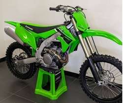 imagen de 2023 KAWASAKI KX 450 Dirtbike_1