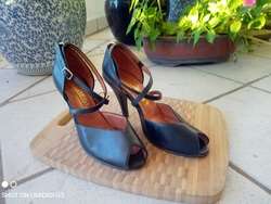 imagen de Zapatos argentinos de tango Flabella para mujer_1