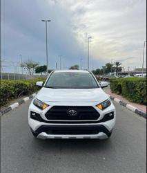 imagen de 2021 Toyota RAV4 4WD XLE model _1