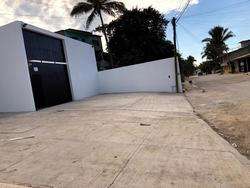 imagen de local o bodega sobre Av (MEX) Simon Andrade Ixtapa_1