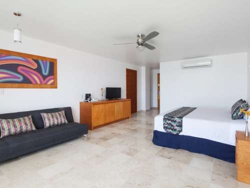 imagen de Habitación Deluxe con balcón_1