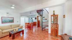 imagen de renta casita 2 pisos, amueblada_1