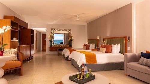 imagen de Suite Deluxe Almar con vista al mar_1