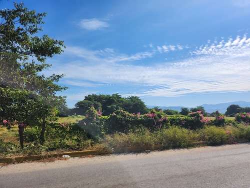 imagen de EXCELENTE TERRENO 2.78 HECTÁRES CON AMPLIO FRENTE_1