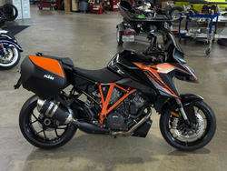 imagen de 2020 KTM 1290 Super Duke GT_1