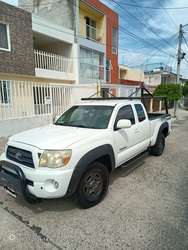 imagen de Tacoma 2008 4cil, aut, excelente estado 185,000_1