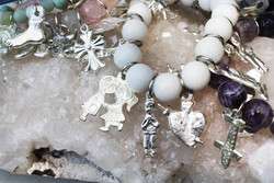 imagen de Pulseras de piedras con milagros_2
