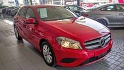 imagen de MERCEDES BENZ A180 Rojo_2