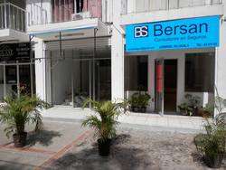 imagen de RENTA  DE OFICINA $3913 PESOS EN VERSALLES _2